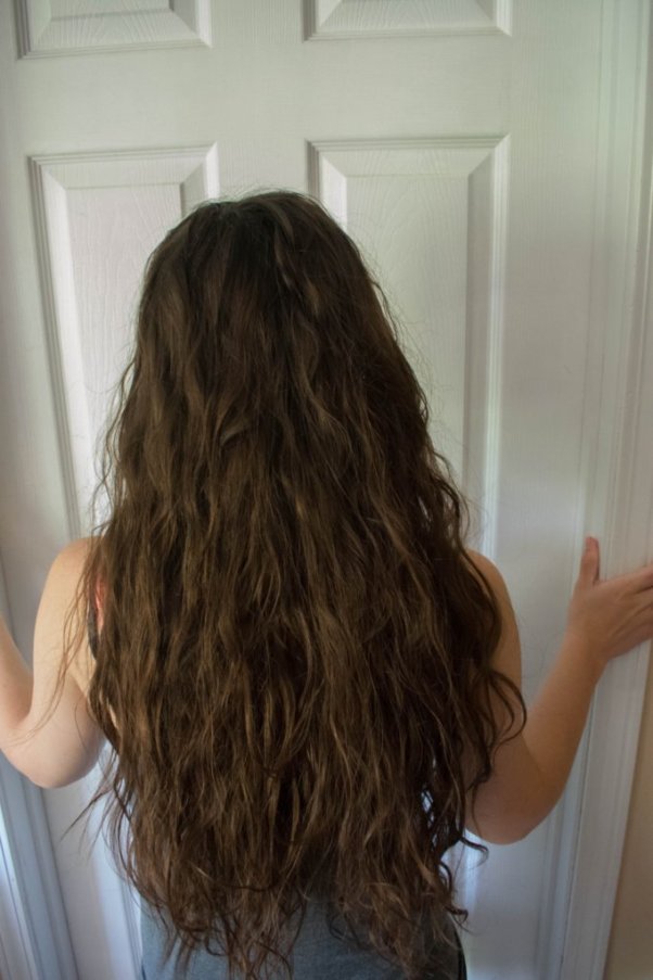 stringy wavy hair